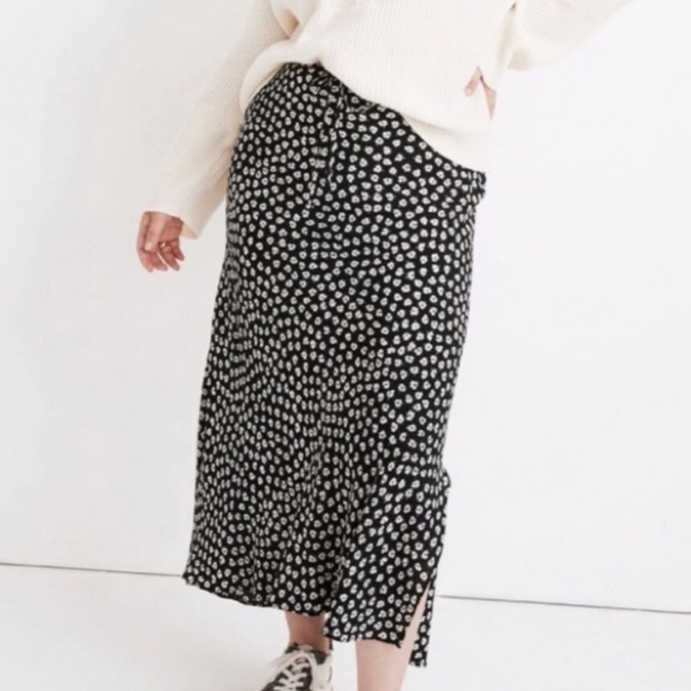 Madewell drawstring black floral skirt.